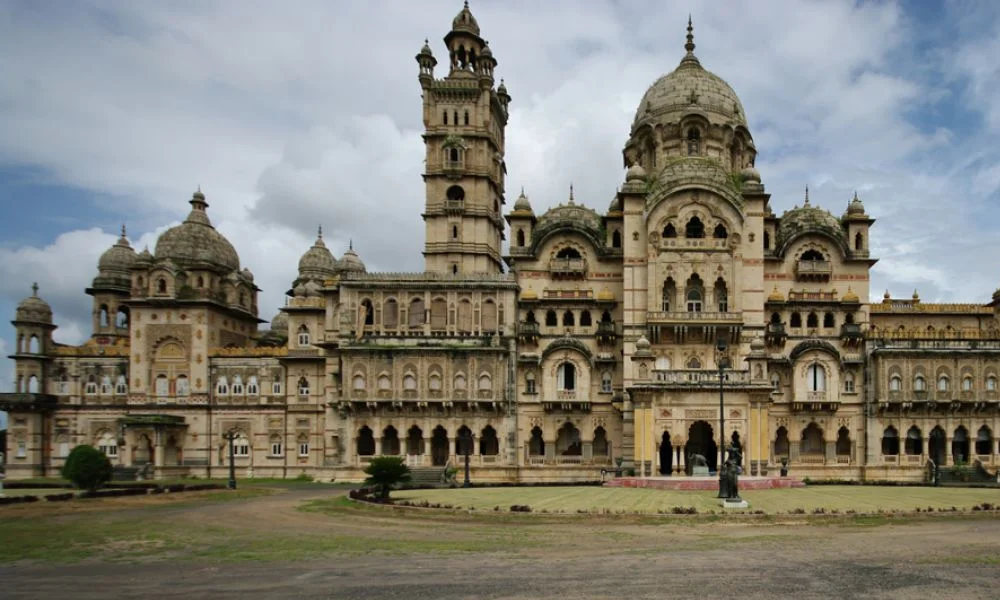 Vadodara Palaces Museum Tour