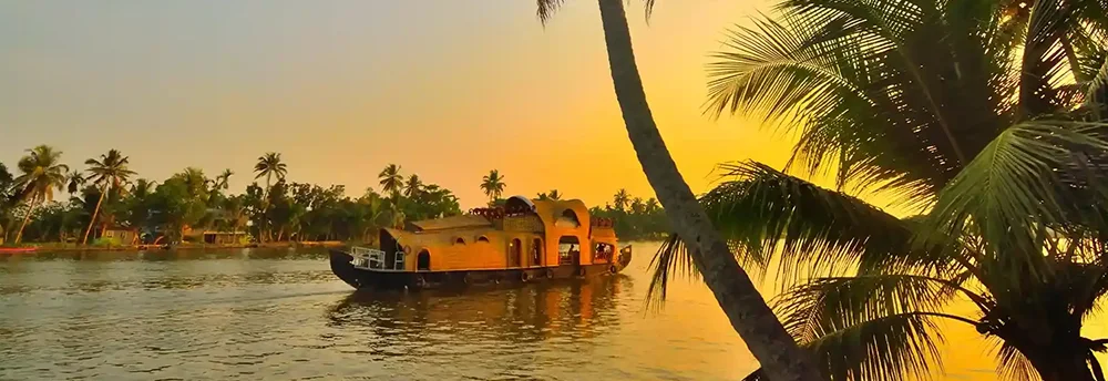 Kerala tour packages from Pune - backwaters hills beaches