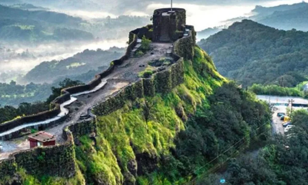 Mahabaleshwar and Panchgani hill station package in the Sahyadri mountains