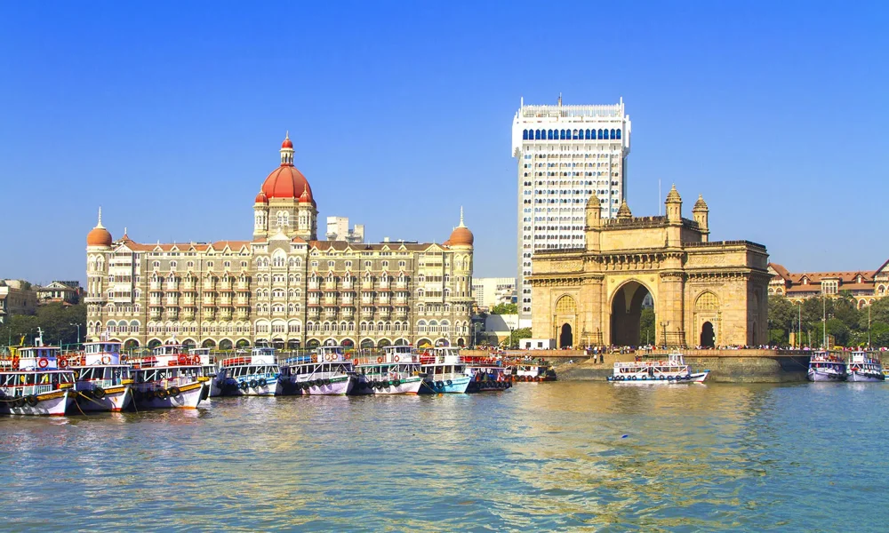 Mumbai city sightseeing tour – Gateway of India and iconic landmarks